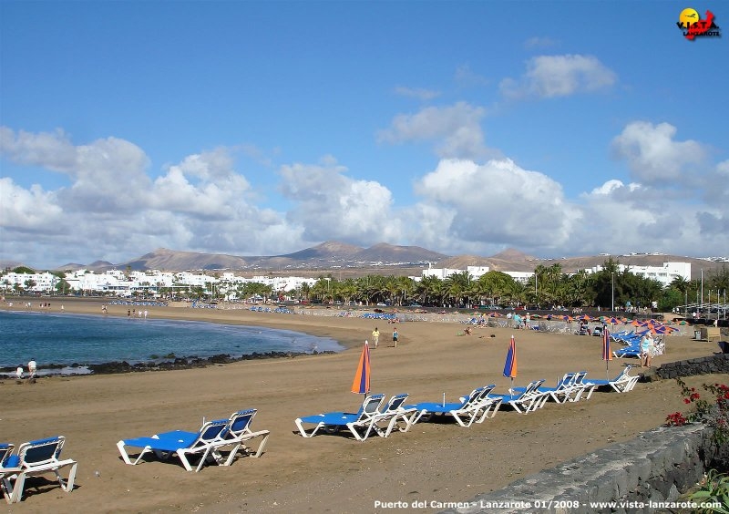 Playa de Los Pocillos in Puerto del Carmen